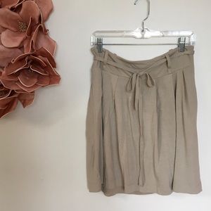 ✨OLD NAVY BEIGE COTTON SKIRT